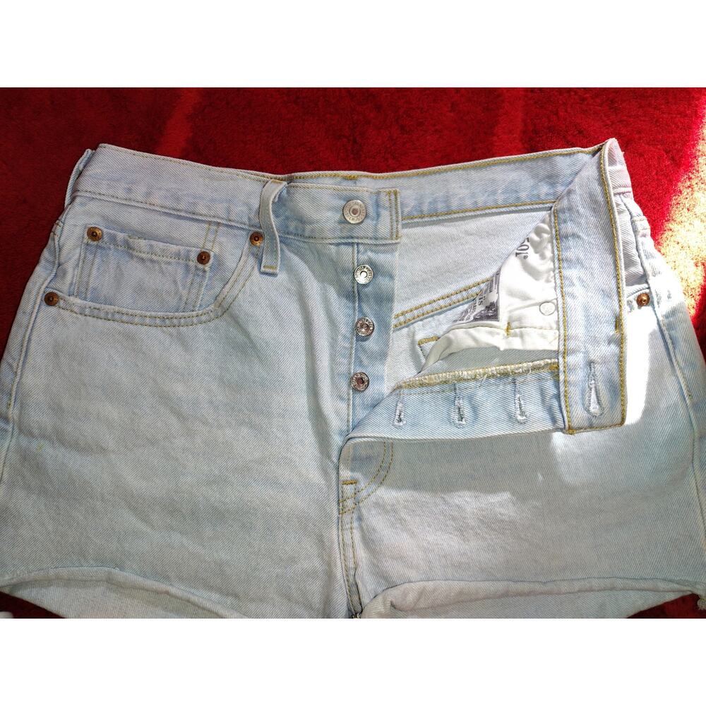 Levis 501 jean shorts sz 30